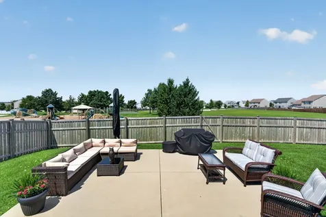 1713 Aaron Lane Joliet IL 60431