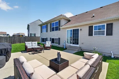 1713 Aaron Lane Joliet IL 60431