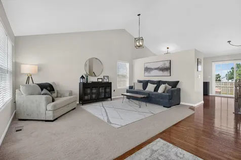 1713 Aaron Lane Joliet IL 60431