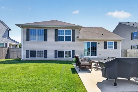 1713 Aaron Lane Joliet IL 60431