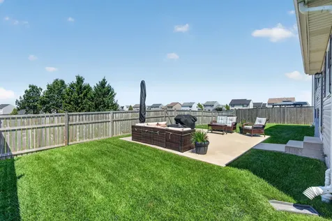 1713 Aaron Lane Joliet IL 60431