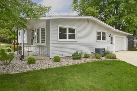 749 Fort Street Ottawa IL 61350