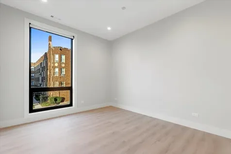 3953 West Dakin Street Chicago IL 60618