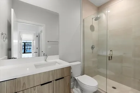 3953 West Dakin Street Chicago IL 60618