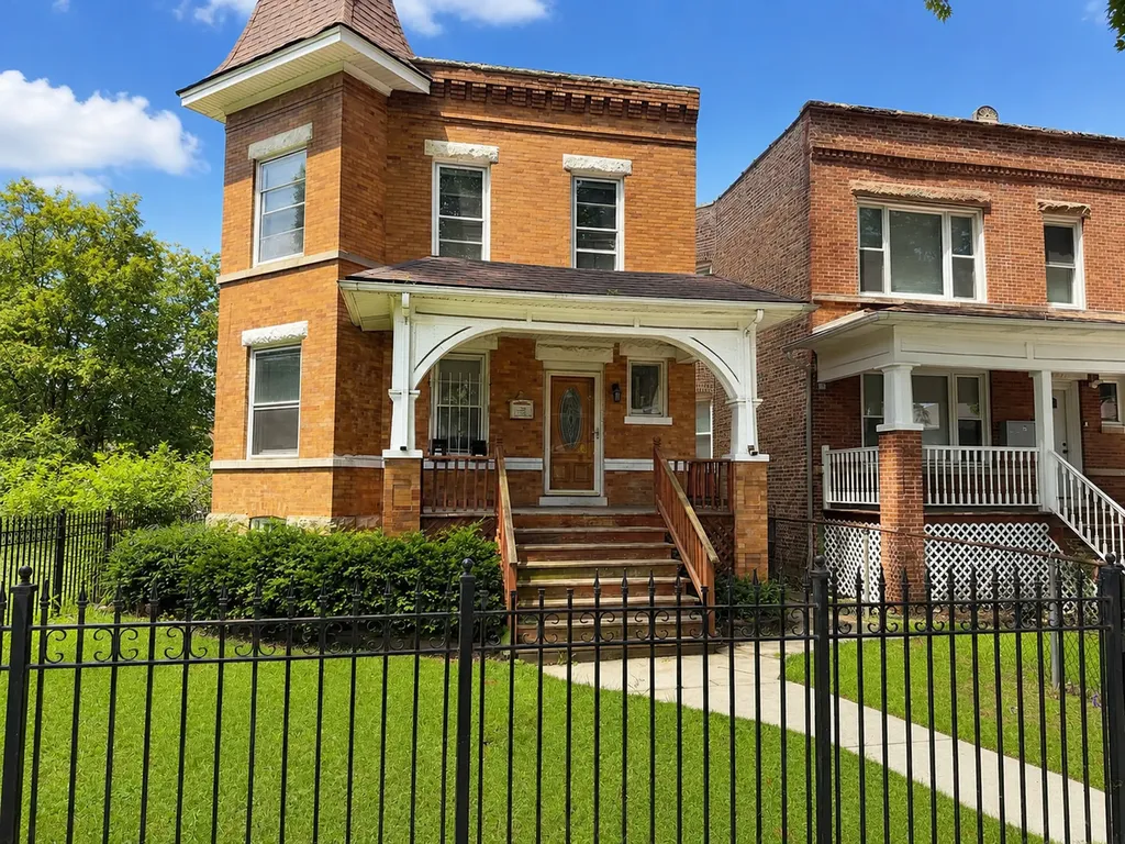 42 North Long Avenue Chicago IL 60644