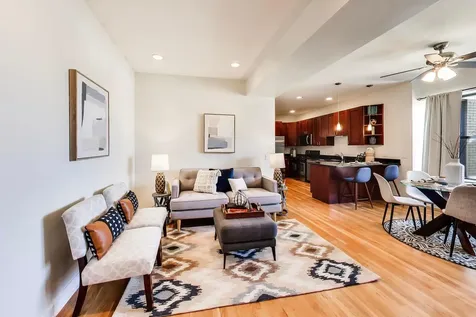 4821 North Kimball Avenue Chicago IL 60625