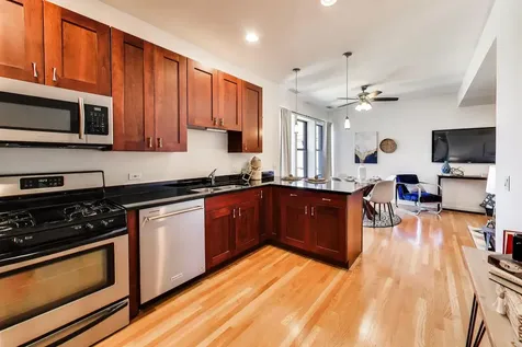 4821 North Kimball Avenue Chicago IL 60625