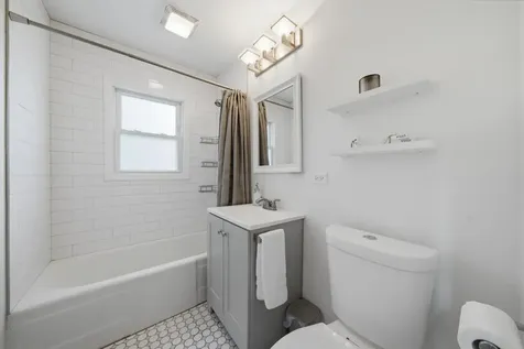 241 North Lord Avenue Carpentersville IL 60110