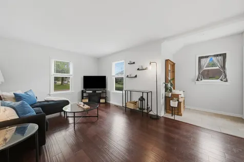 241 North Lord Avenue Carpentersville IL 60110