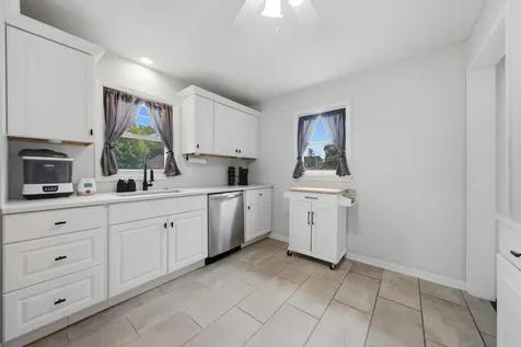 241 North Lord Avenue Carpentersville IL 60110