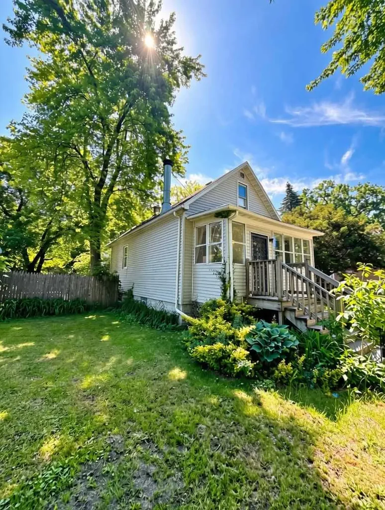 13921 South Atlantic Avenue Riverdale IL 60827