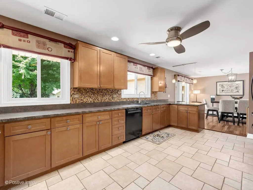 7N136 Briargate Terrace Medinah IL 60157