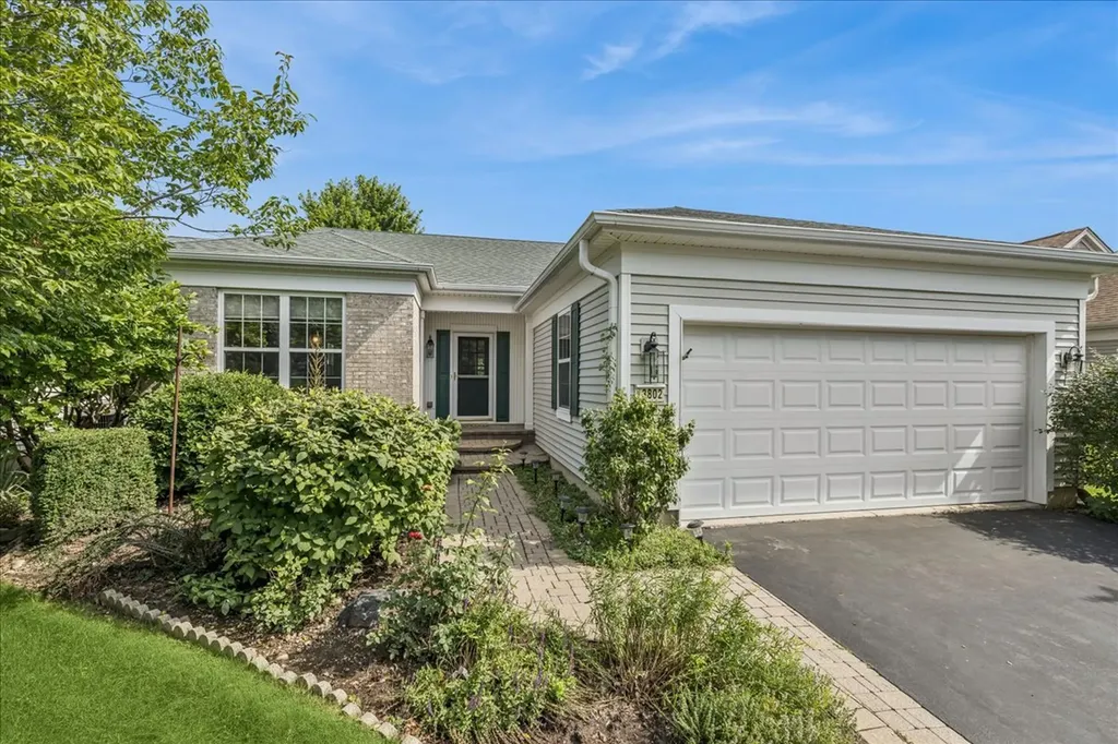 13802 Chestnut Lane Huntley IL 60142
