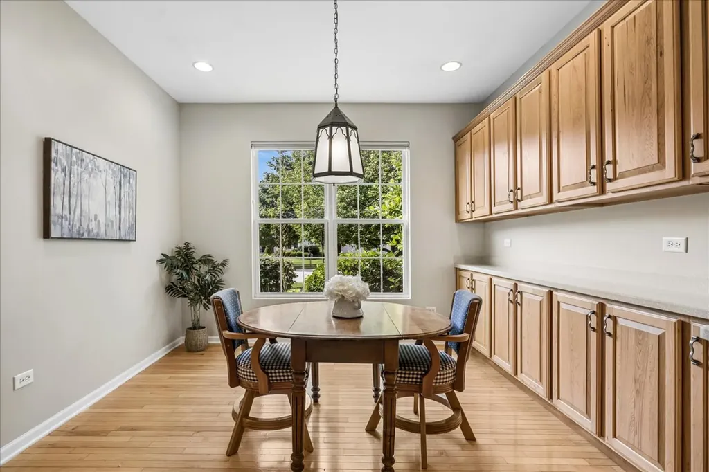 13802 Chestnut Lane Huntley IL 60142