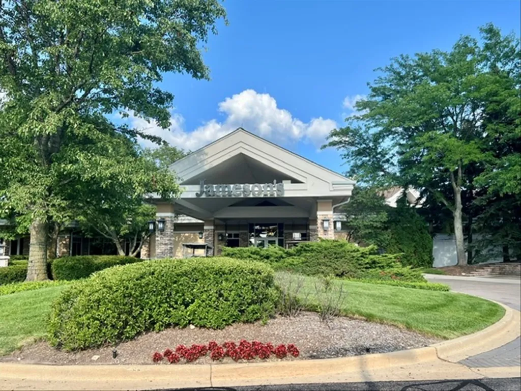 13802 Chestnut Lane Huntley IL 60142