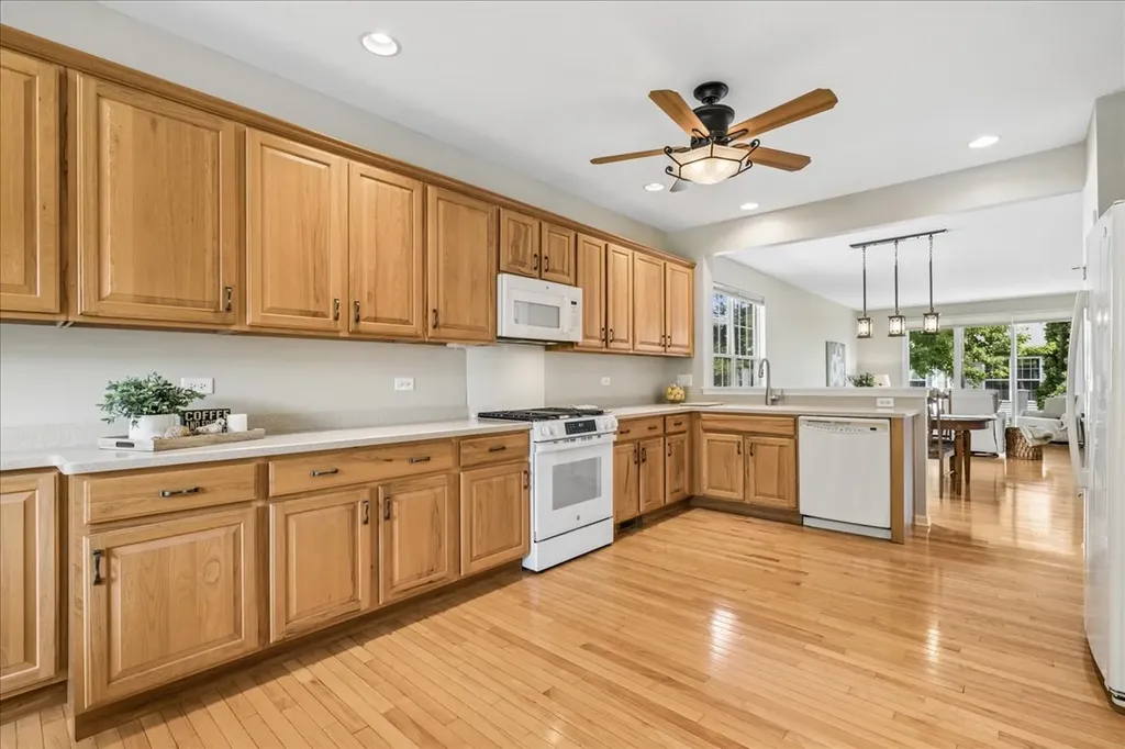 13802 Chestnut Lane Huntley IL 60142