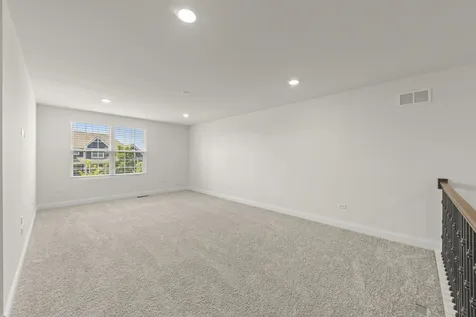 3687 Peregrine Way Elgin IL 60124