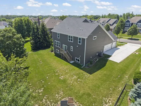 3687 Peregrine Way Elgin IL 60124