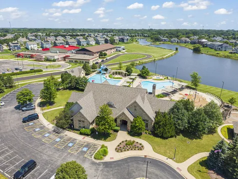 3687 Peregrine Way Elgin IL 60124