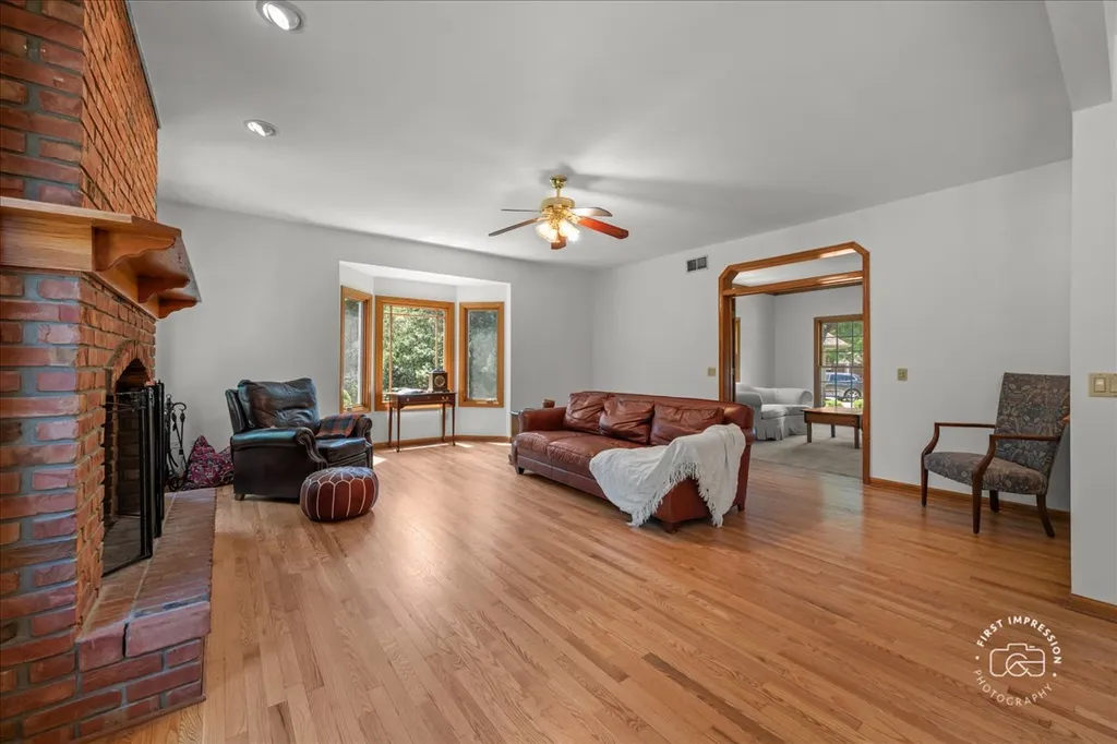 1404 Jonester Court Naperville IL 60563