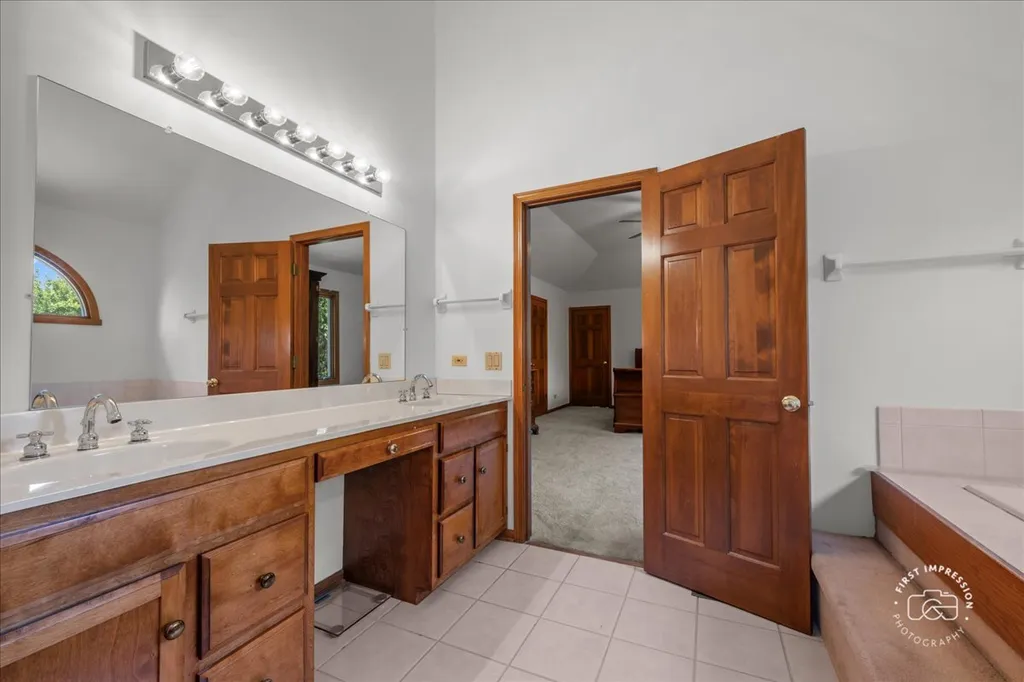1404 Jonester Court Naperville IL 60563