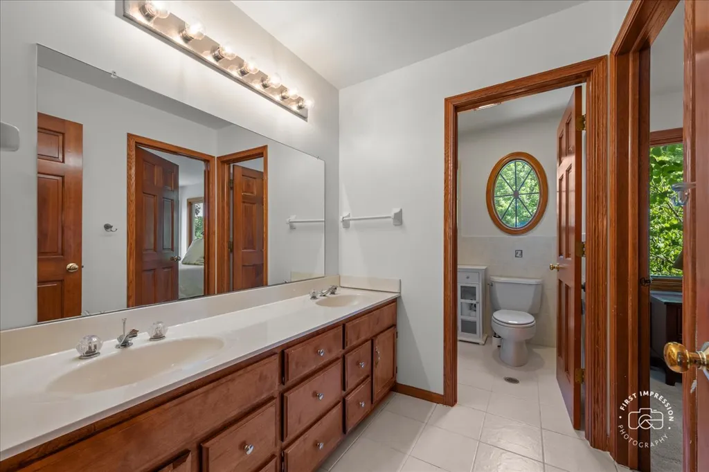 1404 Jonester Court Naperville IL 60563