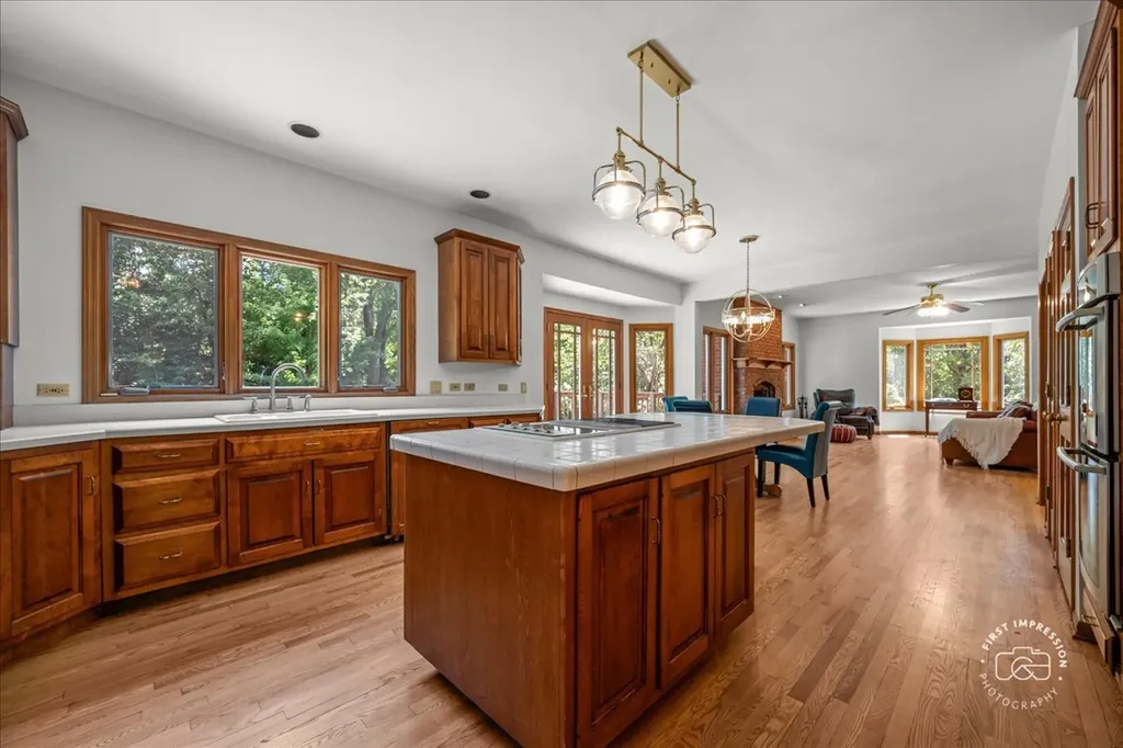 1404 Jonester Court Naperville IL 60563