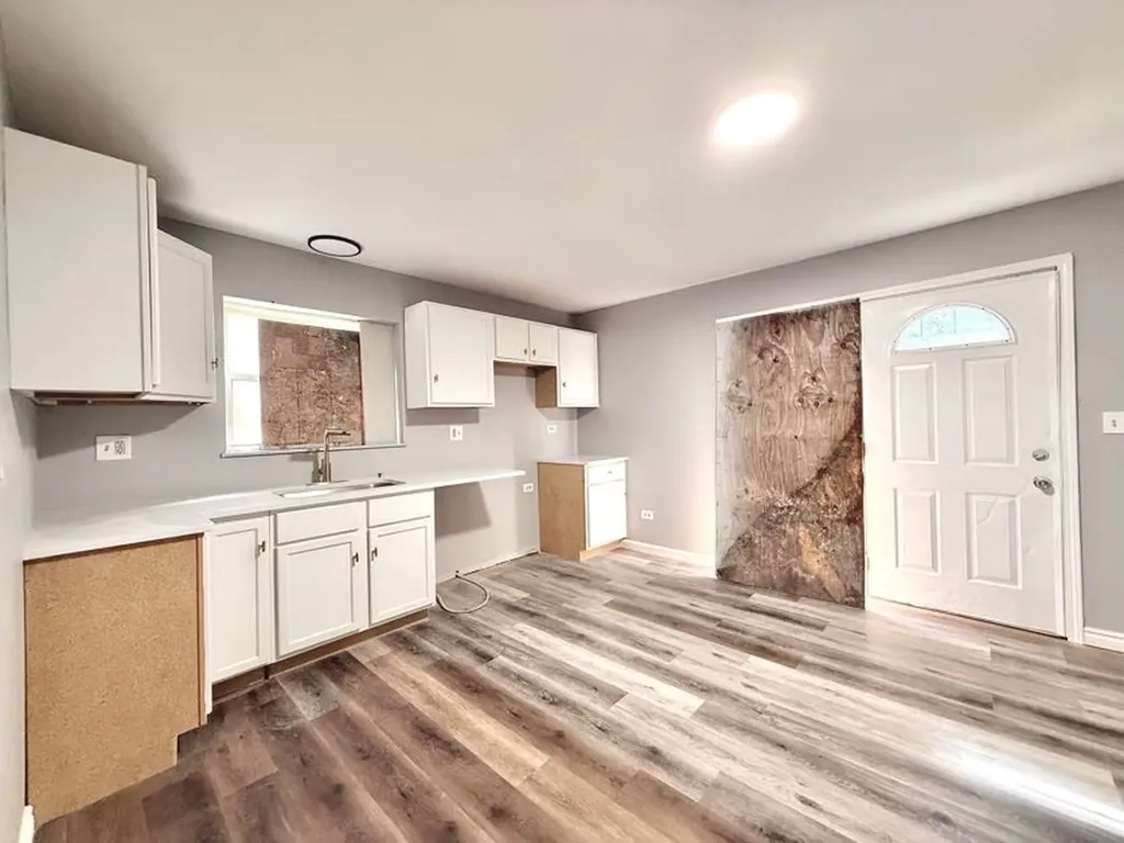 5402 South Marshfield Avenue Chicago IL 60609