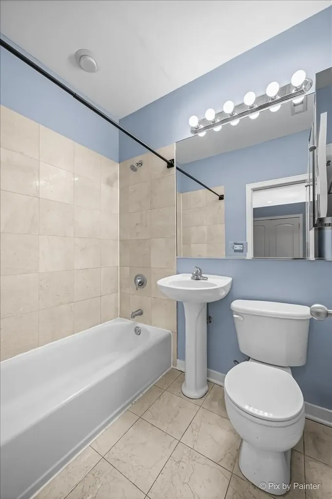 1347 North Greenview Avenue Chicago IL 60642