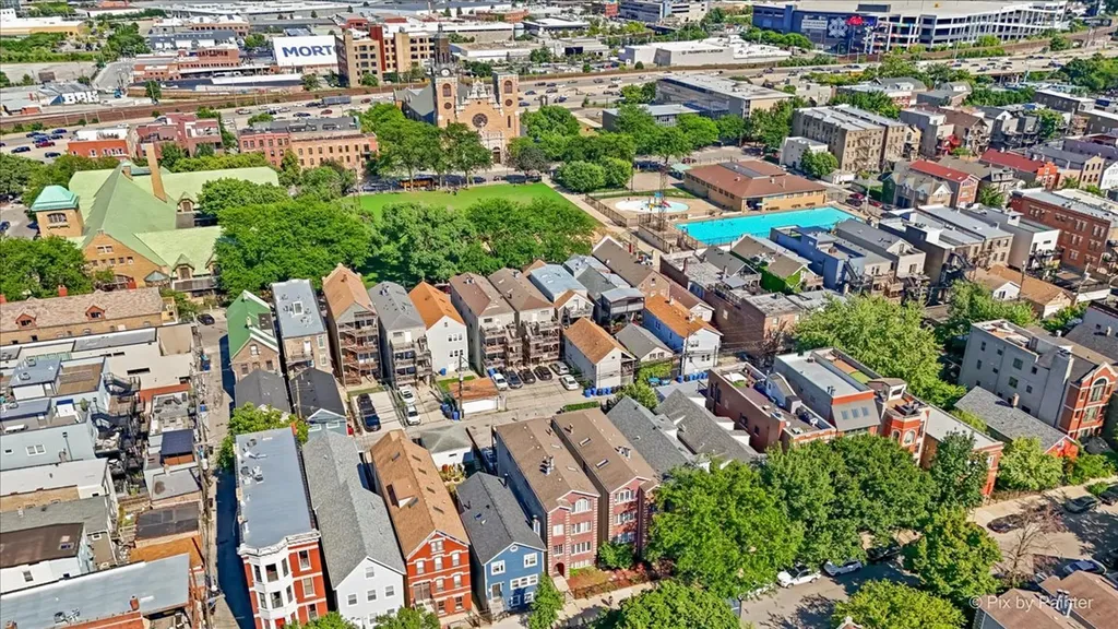 1347 North Greenview Avenue Chicago IL 60642