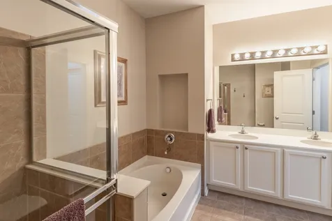 442 Plaza Place Aurora IL 60504