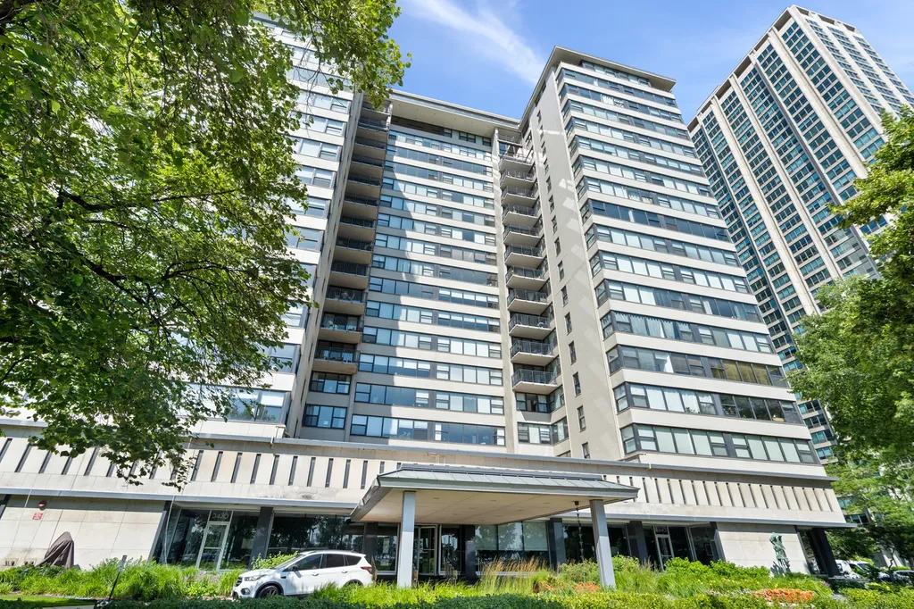 3440 North Lake Shore Drive Chicago IL 60657