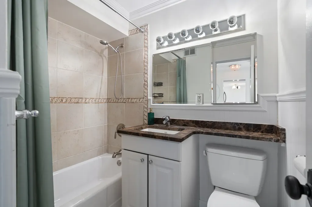 3440 North Lake Shore Drive Chicago IL 60657