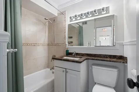 3440 North Lake Shore Drive Chicago IL 60657