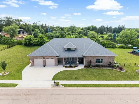 1210 Stonegate Drive Marengo IL 60152