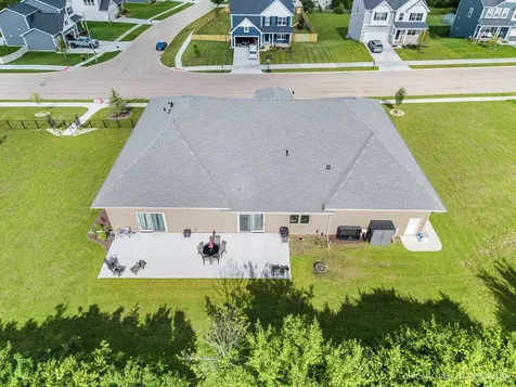 1210 Stonegate Drive Marengo IL 60152