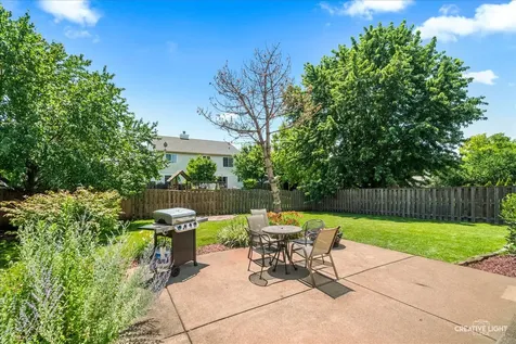 1683 Seaton Lane Elgin IL 60123