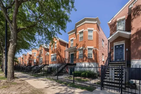 1463 North Larrabee Street Chicago IL 60610