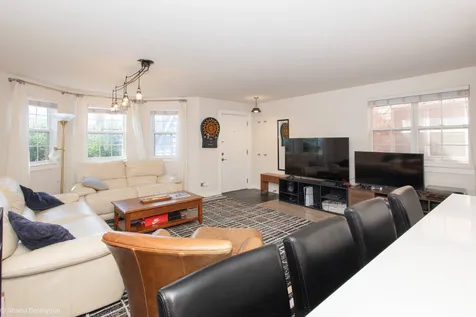 1463 North Larrabee Street Chicago IL 60610