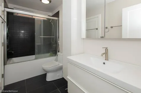 1463 North Larrabee Street Chicago IL 60610