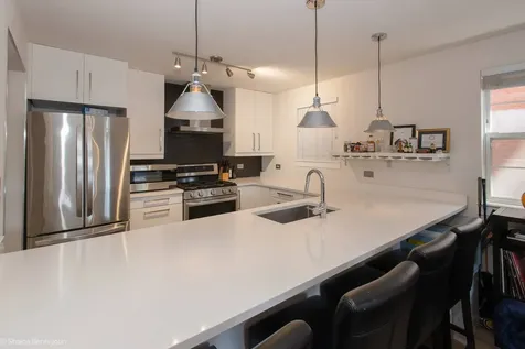 1463 North Larrabee Street Chicago IL 60610