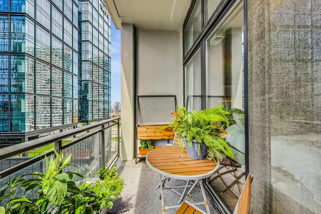 740 West Fulton Street Chicago IL 60661