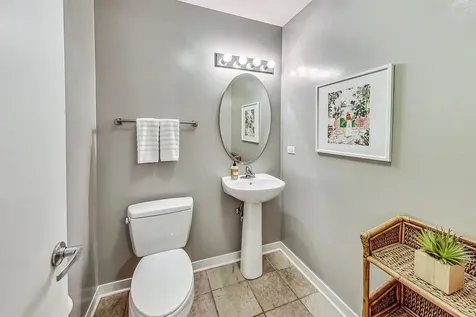 740 West Fulton Street Chicago IL 60661