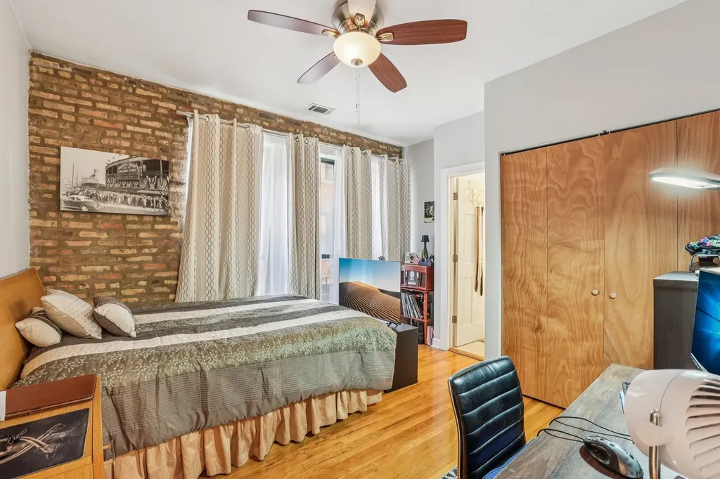 3128 West Carmen Avenue Chicago IL 60625