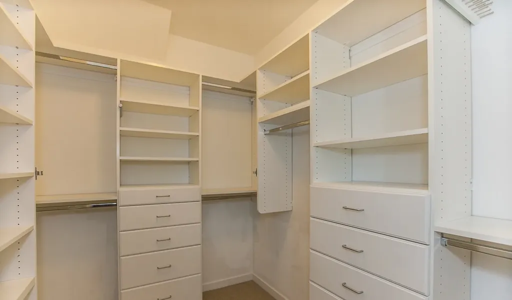 1715 West George Street Chicago IL 60657