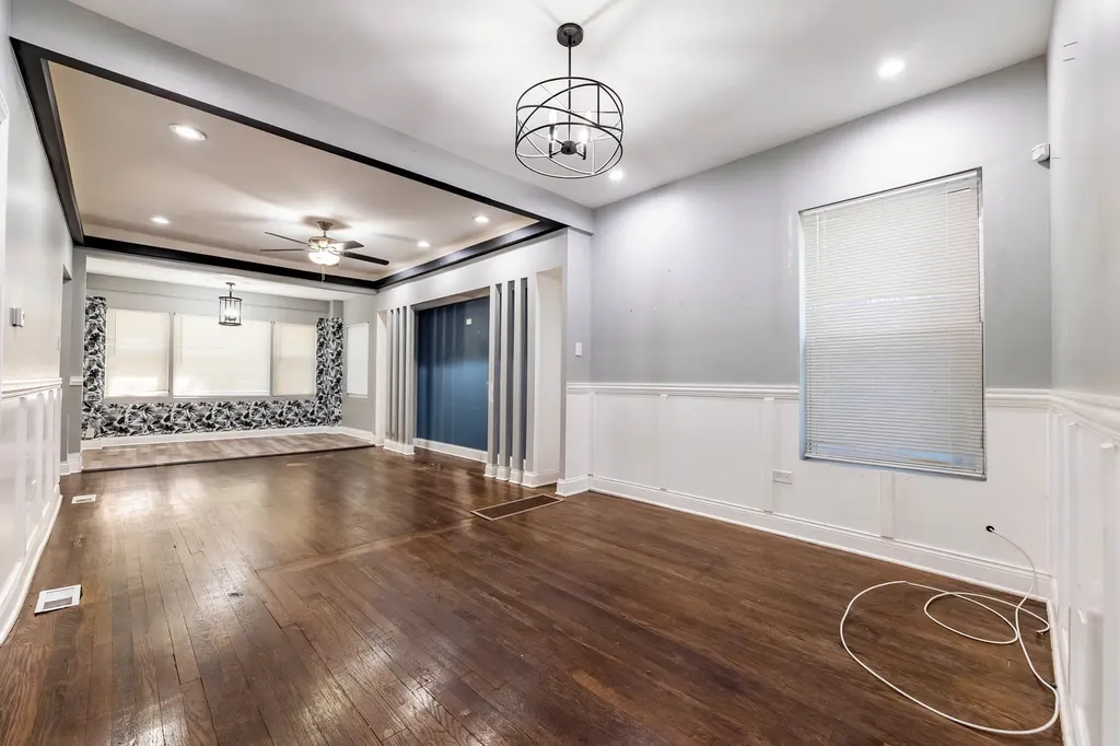 7752 South Evans Avenue Chicago IL 60619