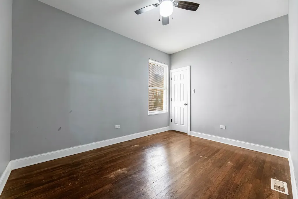 7752 South Evans Avenue Chicago IL 60619