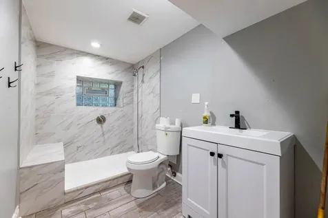 7752 South Evans Avenue Chicago IL 60619