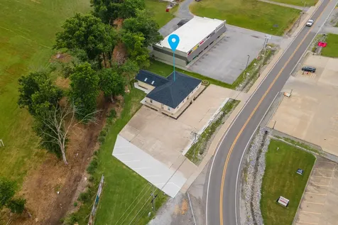 709 North Carbon Street Marion IL 62959