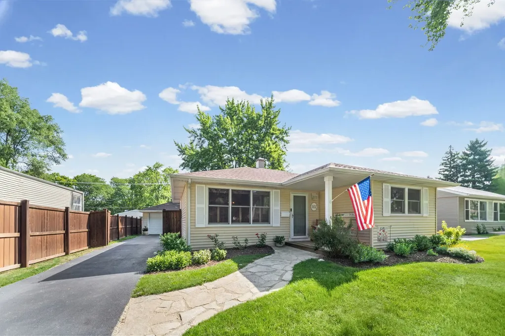 3102 Swallow Lane Rolling Meadows IL 60008